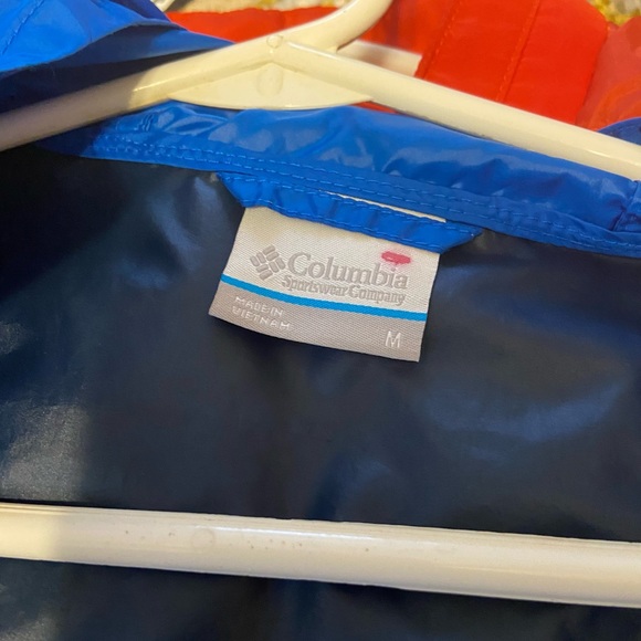 Columbia” Sports Co.Windbreaker - Picture 4 of 4